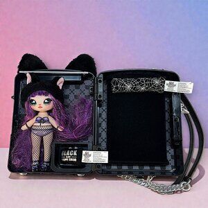 Na! Na! NA! Surprise 3-in-1 Backpack Bedroom Black Kitty Limited Edition Doll
